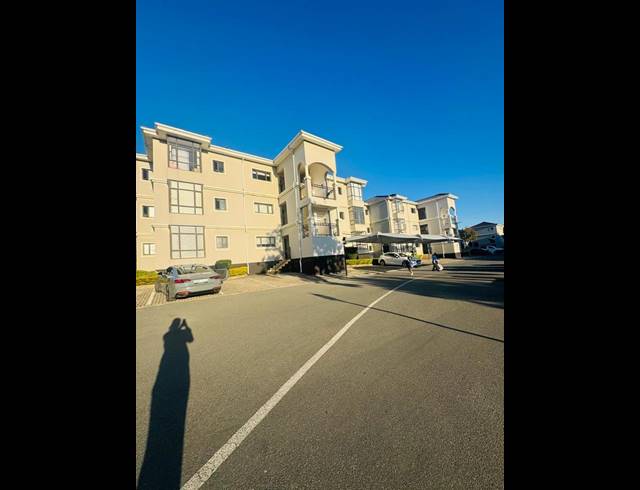 3 BEDROOM APARTMENT FOR SALE IN FOURWAYS